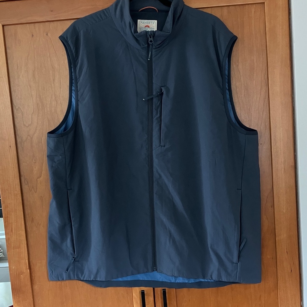 Faherty Men's Deep Blue Vest